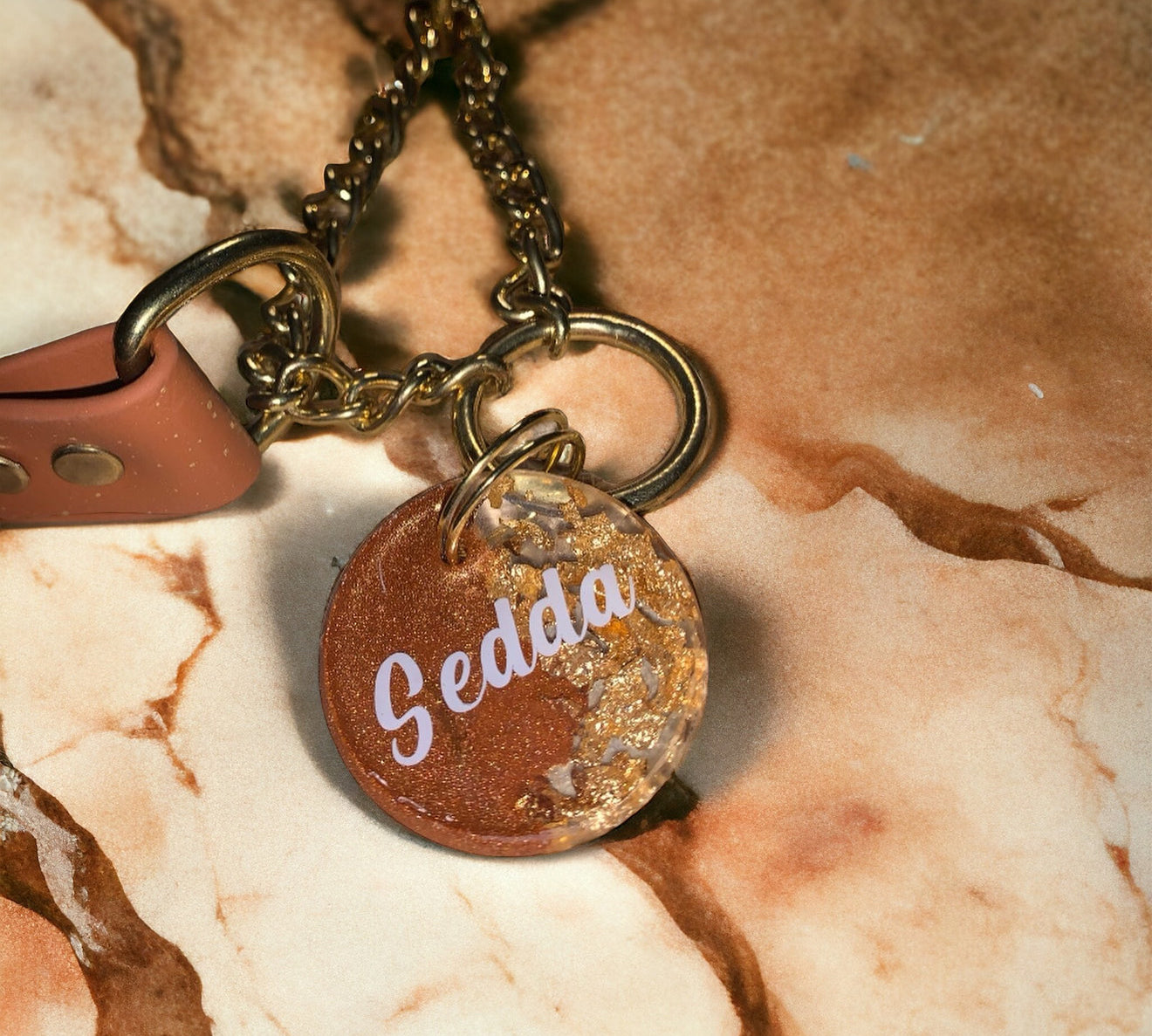 Médaille en résine «L’élégante »
